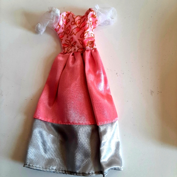 Barbie Doll - Picture 3 of 8